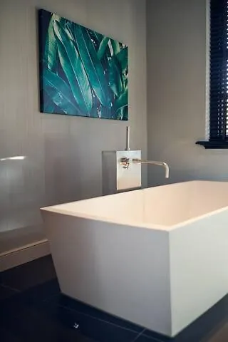 Huisjes Aan De Amstel - Your Home Away From Home Amstelveen Hotel